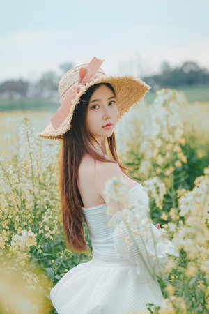 美女多大白兔又大水又多视频