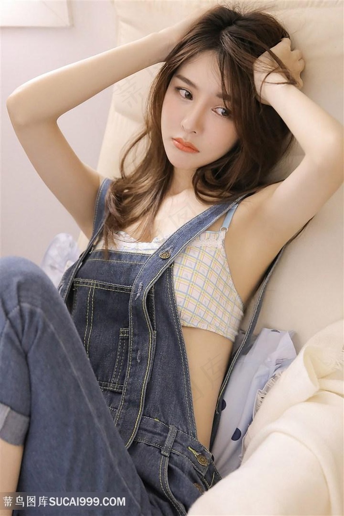 美女脱个精光露出奶头尿口公司